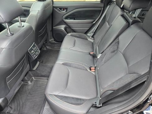 Used 2025 Subaru Forester Touring AWD/4WD image 23