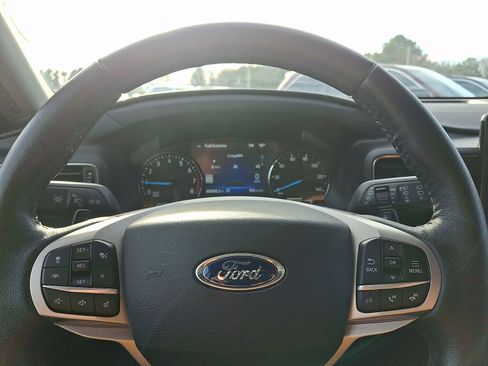 Used 2021 Ford Explorer XLT w/ Equipment Group 202A image 20