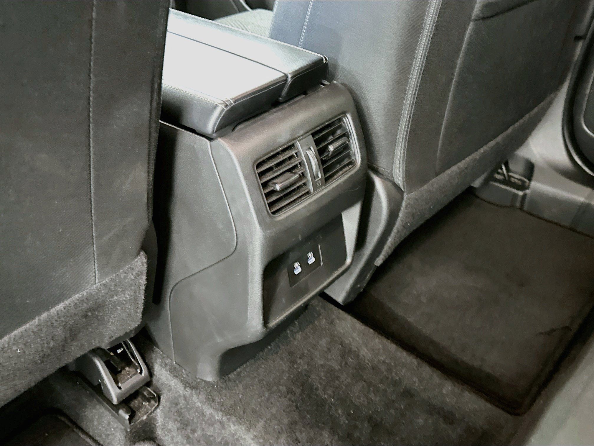 Used 2025 Nissan Rogue SV AWD/4WD image 27