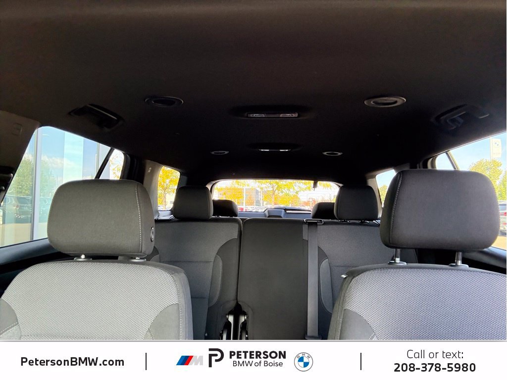 Used 2023 Chevrolet Traverse LT AWD/4WD image 33