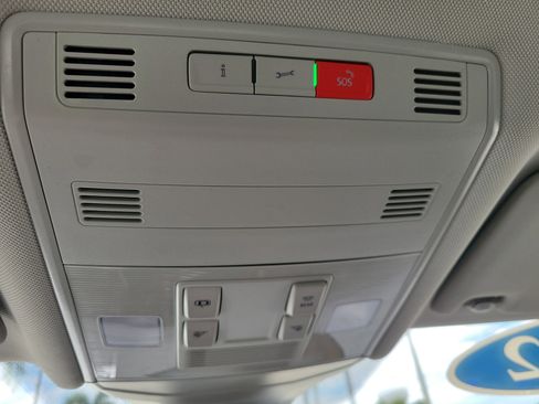 Used 2022 Volkswagen Jetta SE FWD image 18