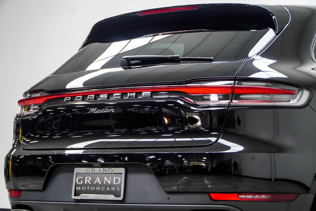 Used 2021 Porsche Macan AWD/4WD image 17