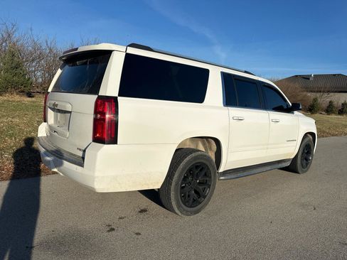 Used 2019 Chevrolet Suburban Premier image 10