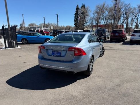 Used 2018 Volvo S60 T5 Inscription Platinum w/ Climate Package image 14