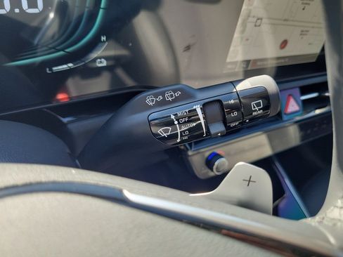New 2026 Kia Niro EX FWD image 29