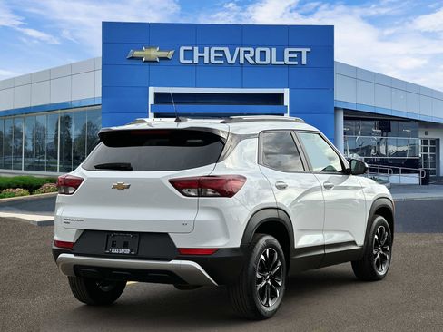 Certified 2023 Chevrolet TrailBlazer LT w/ Convenience Package AWD/4WD image 3