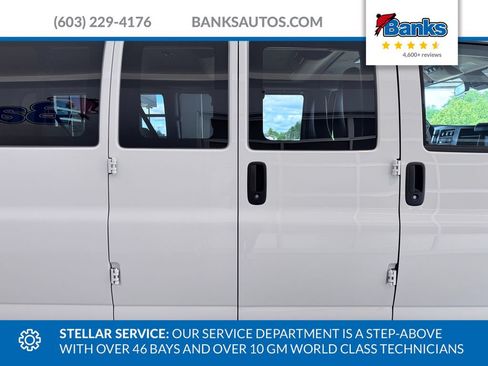Used 2025 Chevrolet Express 3500 LT w/ LT Preferred Equipment Group RWD image 8