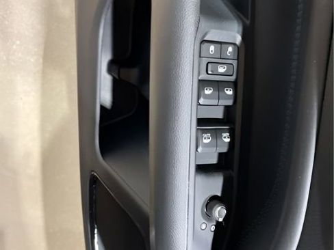 New 2026 Jeep Compass Latitude image 41