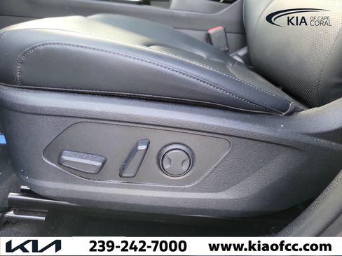 Certified 2024 Kia Sportage EX FWD image 25