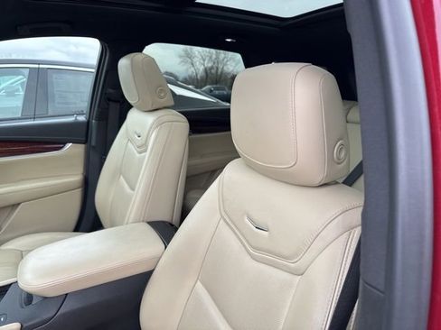 Used 2018 Cadillac XT5 Premium Luxury image 10