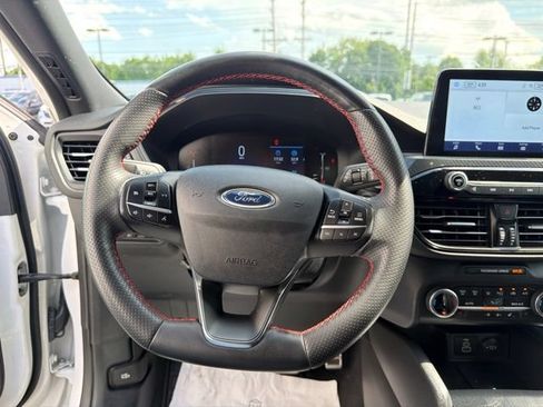 Used 2024 Ford Escape ST-Line Select AWD/4WD image 23