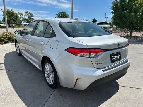 Used 2024 Toyota Corolla LE w/ LE Premium Package FWD image 6