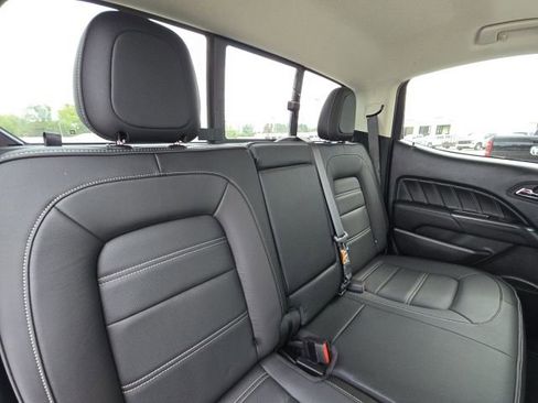 Used 2022 GMC Canyon Denali image 14