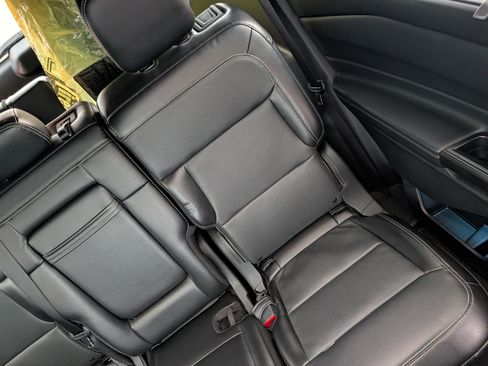 Used 2020 Ford Explorer Limited AWD/4WD image 14