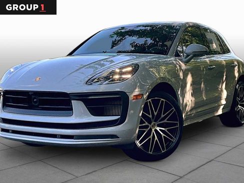 Used 2023 Porsche Macan S AWD/4WD image 1