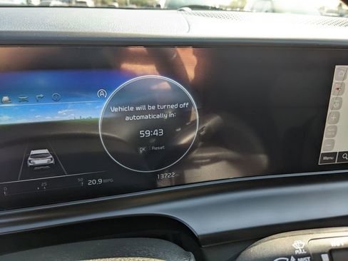 Certified 2025 Kia Seltos EX w/ EX Sunroof Package image 35