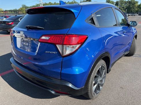 Used 2021 Honda HR-V Sport image 2