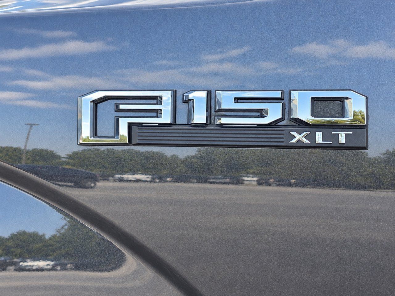 Used 2019 Ford F150 XLT w/ Equipment Group 302A Luxury RWD image 9