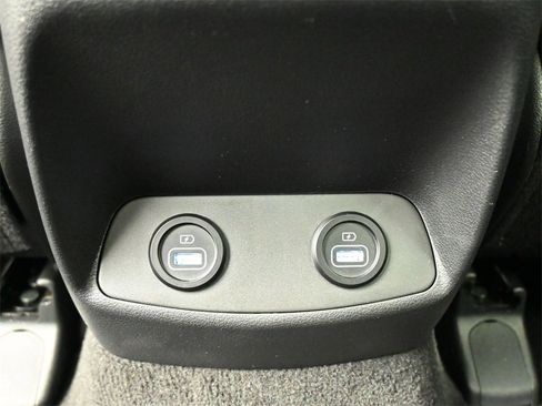 Used 2023 Hyundai Santa Fe SEL image 18