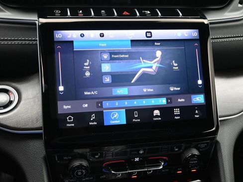 New 2025 Jeep Grand Cherokee L Limited w/ Black Appearance Package image 14