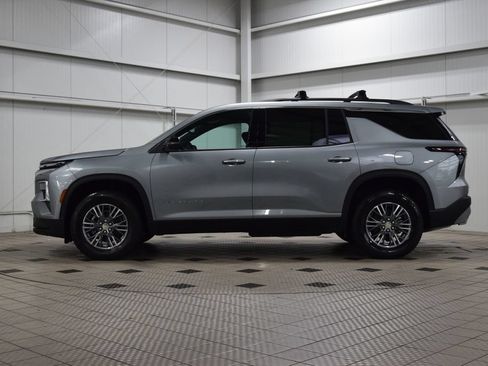 New 2026 Chevrolet Traverse LT w/ Driver Confidence Package AWD/4WD image 4