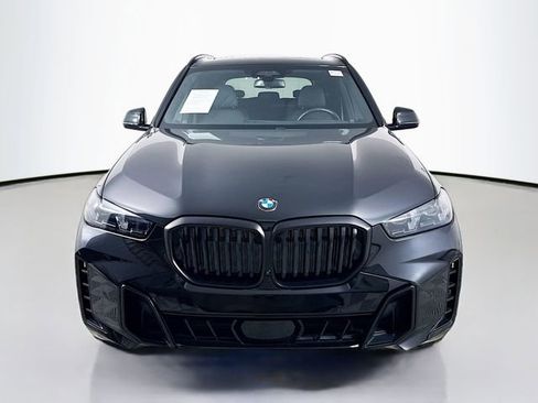 Used 2024 BMW X5 xDrive40i w/ M Sport Package image 2