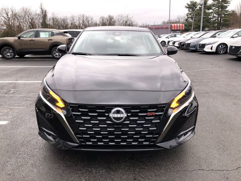 New 2025 Nissan Altima 2.5 SR w/ SR Premium Package image 16