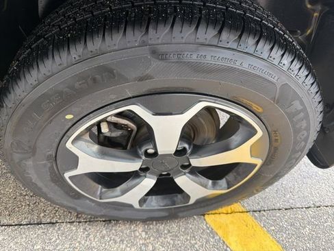 Certified 2021 Jeep Renegade Trailhawk w/ Trailer Tow Group image 5