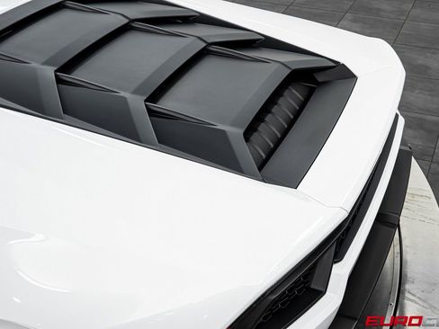 Used 2018 Lamborghini Huracan LP 580-2 RWD image 17