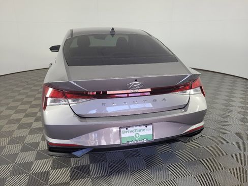 Used 2023 Hyundai Elantra SEL w/ Convenience Package FWD image 6