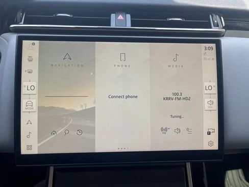 Used 2024 Land Rover Range Rover Velar Dynamic SE AWD/4WD image 17