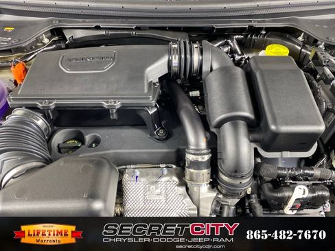 New 2026 Jeep Cherokee Limited AWD/4WD image 32