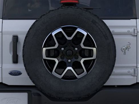 New 2026 Ford Bronco Outer Banks image 24