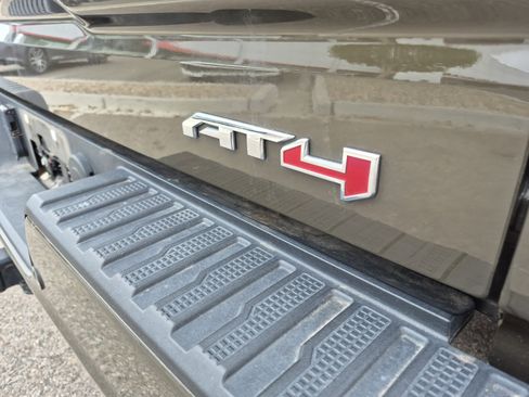 Used 2024 GMC Sierra 1500 AT4 image 23