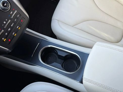 Used 2015 Lincoln MKC AWD w/ Equipment Group 101A Select image 23