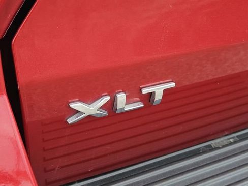 Used 2020 Ford Expedition XLT w/ Equipment Group 202A image 12