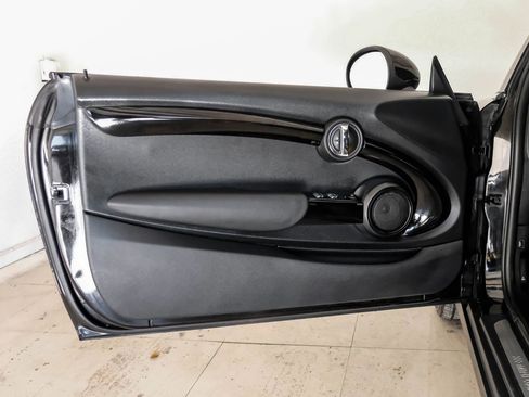 Used 2019 MINI Cooper S image 36