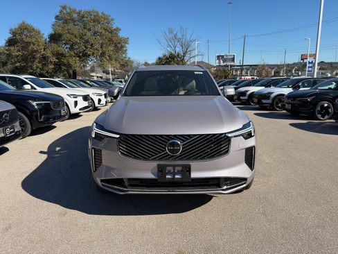 New 2026 Volvo XC90 T8 Ultra w/ Lounge Package image 5