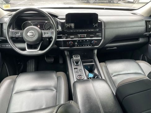 Certified 2023 Nissan Pathfinder SL AWD/4WD image 15