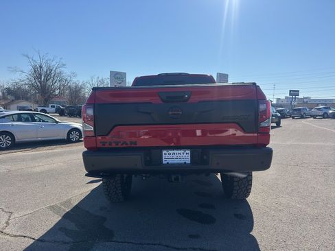 Used 2020 Nissan Titan PRO-4X w/ Pro-4x Convenience Package image 6