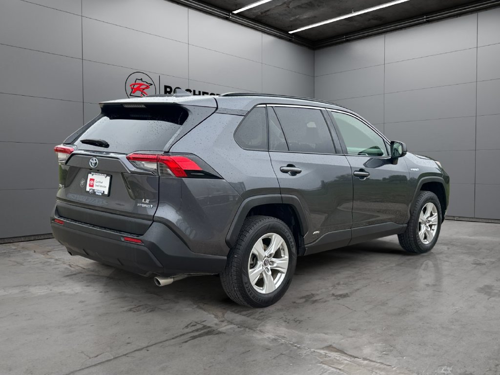 Used 2019 Toyota RAV4 LE w/ Carpet Mat Package AWD/4WD image 5