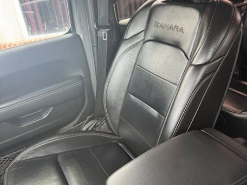 Used 2023 Jeep Wrangler Unlimited Sahara AWD/4WD image 21