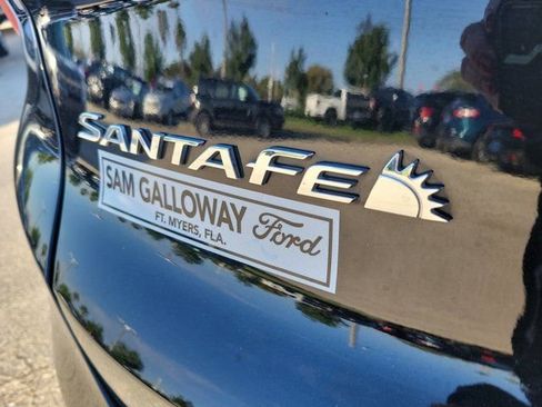 Used 2022 Hyundai Santa Fe Limited image 10