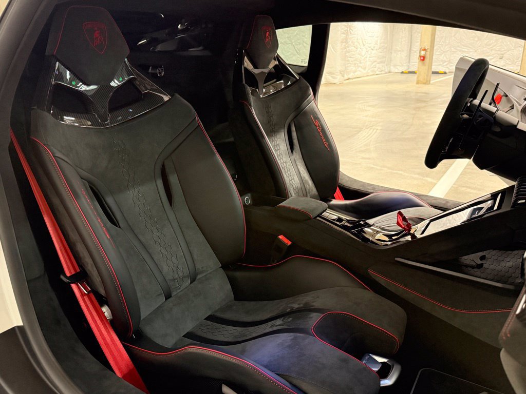 Used 2023 Lamborghini Huracan Sterrato AWD/4WD image 6