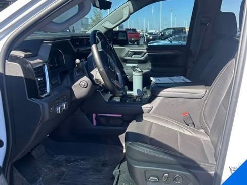 Used 2024 GMC Sierra 1500 Denali w/ Denali Reserve Package image 9