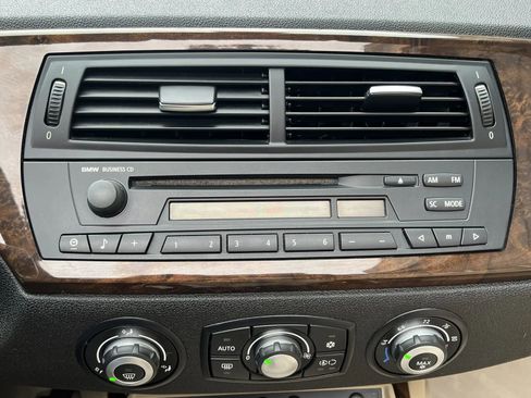 Used 2008 BMW Z4 3.0i image 10