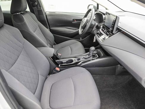 Certified 2022 Toyota Corolla LE w/ Carpet Mat Package (TMS) FWD image 17