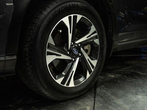 Used 2024 Subaru Crosstrek 2.0i Premium w/ Popular Package #4 image 3