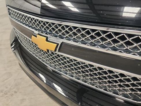 Used 2013 Chevrolet Avalanche LTZ RWD image 9