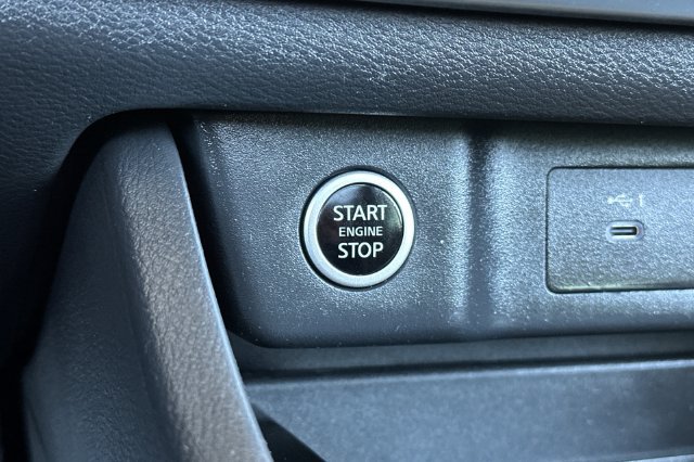 Used 2023 Nissan Rogue SV w/ SV Premium B Package AWD/4WD image 19